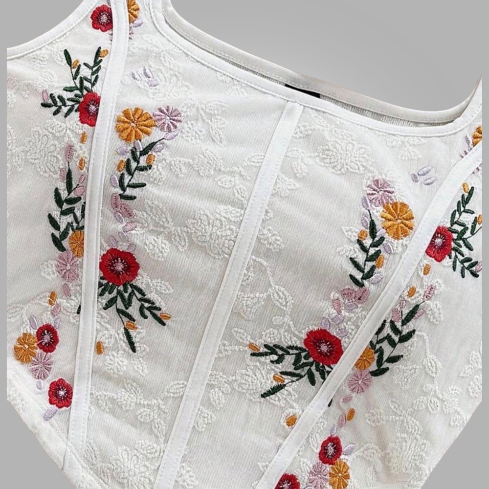 White Floral Embroidered Corset Crop Top Size S - Picture 2 of 5
